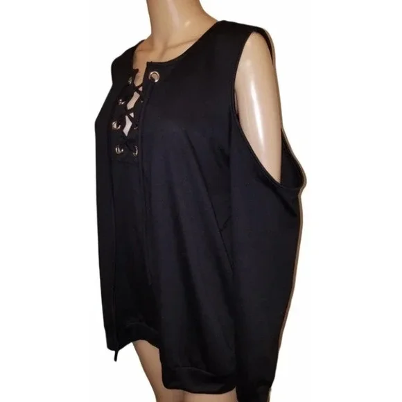 Charlotte Russe Fashion Top - Picture 3 of 5